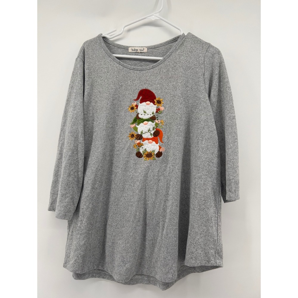 Indigo Soul Women XL Gray Knit Top 3/4 Sleeve Embroidered Gnomes Sunflowers